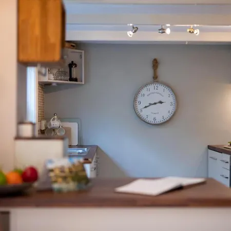 Hillside * Robin Hood's Bay